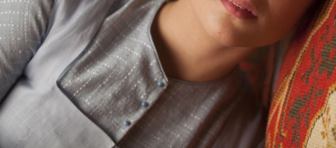 Alicia Vikander - Kitty. Particolare da una foto di Laurie Sparham sul set del film Anna Karenina (2012)